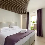 Hotel Emaus 3*