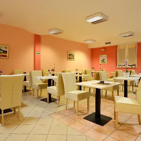 Emaus 3* Novigrad Istria