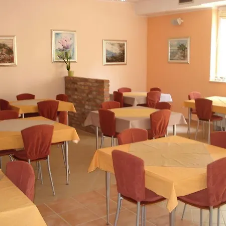 Emaus Otel