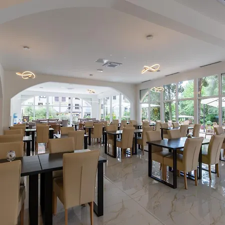 Emaus 3* Novigrad Istria