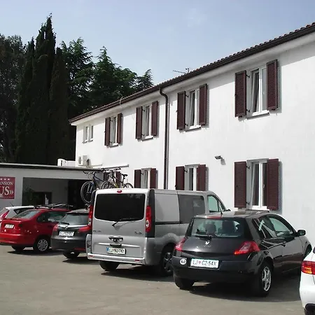 Hotel Emaus 3*