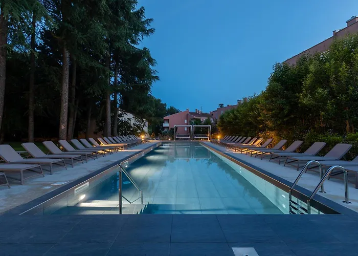 Emaus Hotel