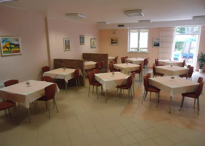 Emaus Hotel