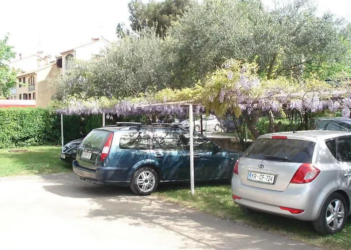 Emaus Hotel 3*