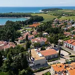Emaus Hotel 3*