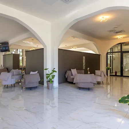 Emaus 3* Novigrad Istria