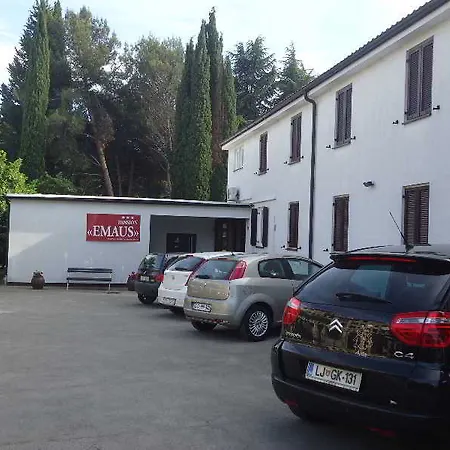 Emaus Hotel
