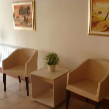 Emaus 3* Novigrad Istria